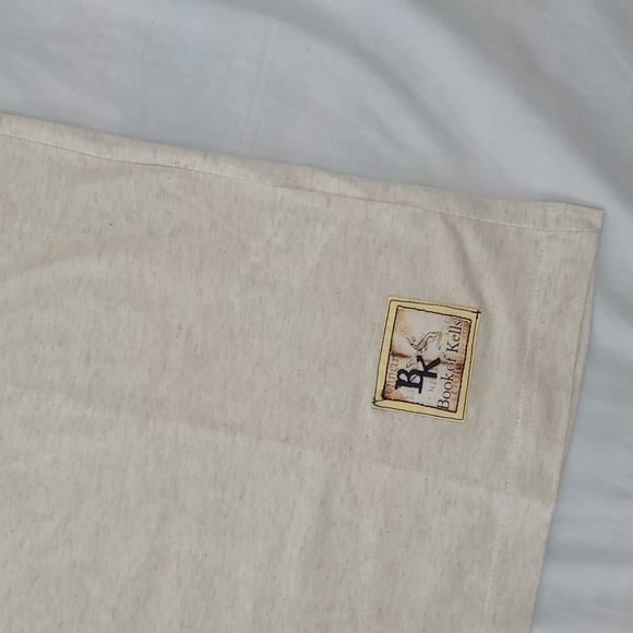 Book of Kells tee shirt sz Small NWT - Picture 3 of 7